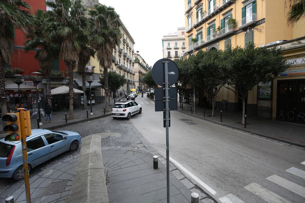 Appartement La Grotta Di Partenope à Naples Extérieur photo