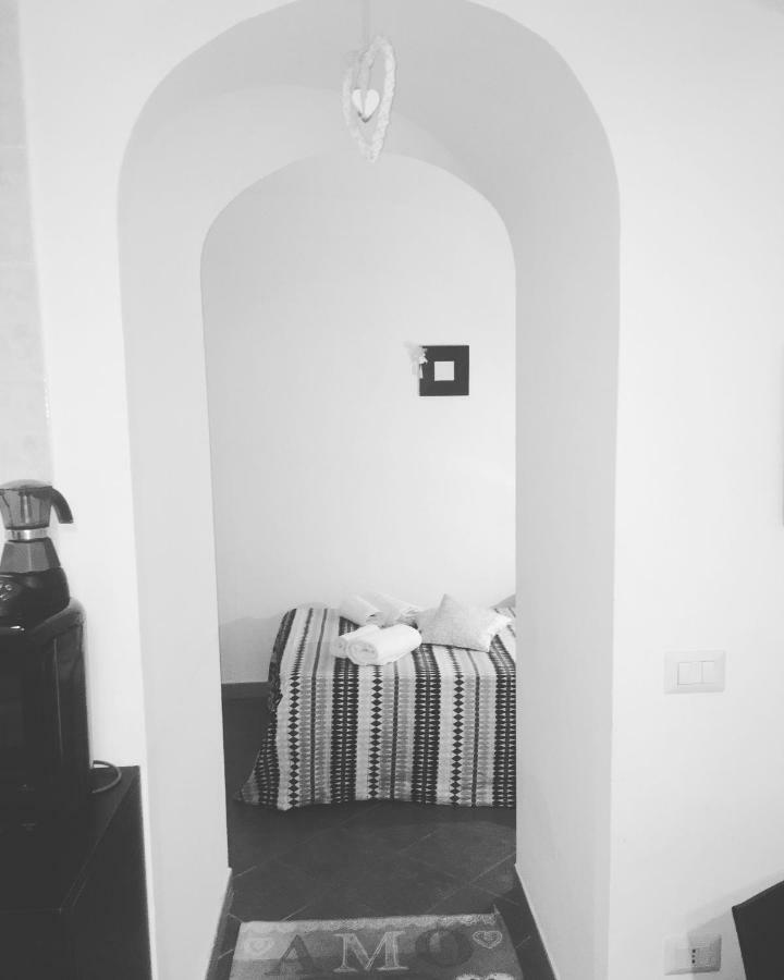 Appartement La Grotta Di Partenope à Naples Extérieur photo