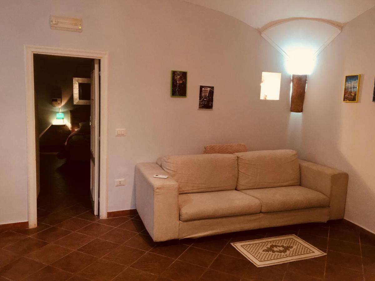 Appartement La Grotta Di Partenope à Naples Extérieur photo