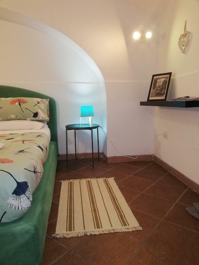 Appartement La Grotta Di Partenope à Naples Extérieur photo